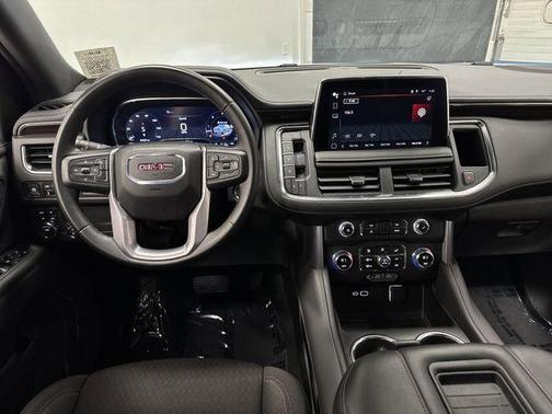 2024 GMC Yukon XL SLE