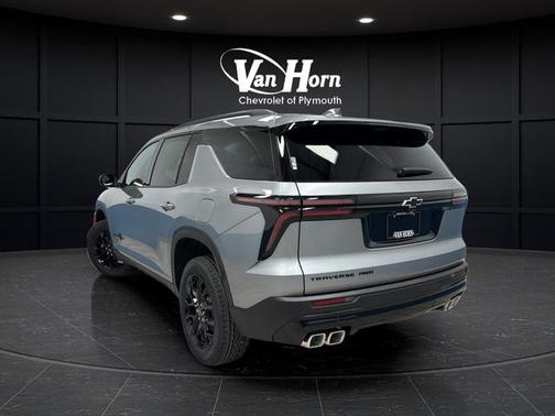 Sterling Gray Metallic 2026 Chevrolet Traverse LT