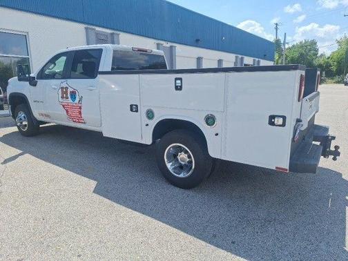 2024 Chevrolet Silverado 3500 LT