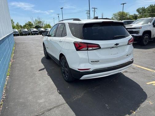 Summit White 2023 Chevrolet Equinox RS