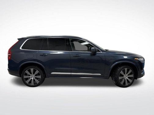 2024 Volvo XC90 B5 Plus Bright Theme