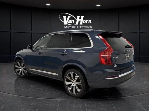 2024 Volvo XC90 B5 Plus Bright Theme