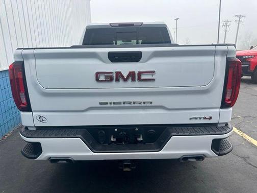 2022 GMC Sierra 1500 Limited AT4