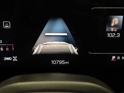 2025 GMC Yukon XL AT4