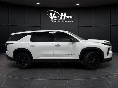 2024 Chevrolet Traverse LT