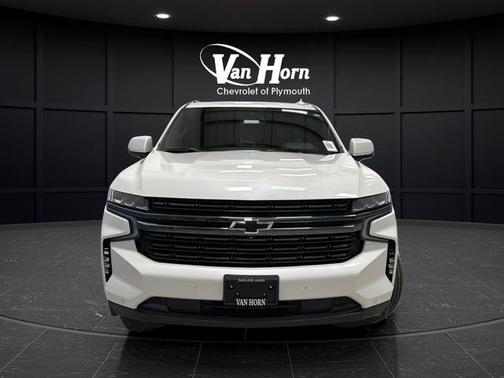 Iridescent Pearl Tricoat 2022 Chevrolet Suburban RST