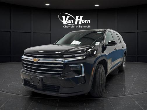 Mosaic Black Metallic 2026 Chevrolet Traverse LT