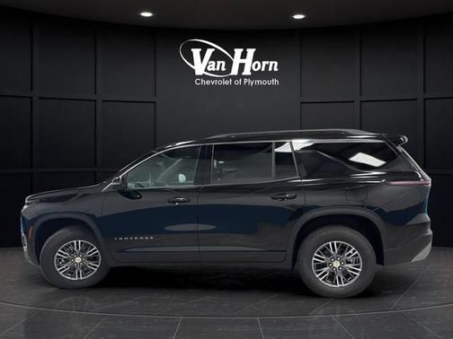 Mosaic Black Metallic 2026 Chevrolet Traverse LT