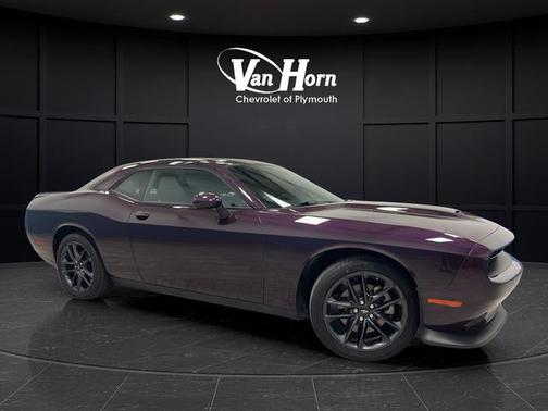 Hellraisin 2022 Dodge Challenger GT