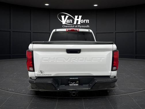 Summit White 2025 Chevrolet Colorado Z71