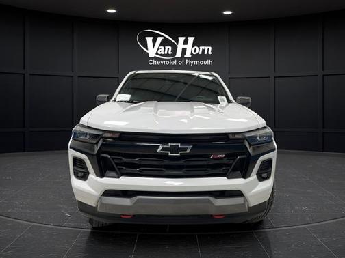 Summit White 2025 Chevrolet Colorado Z71