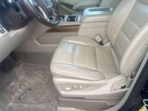 Dark Sapphire Blue Metallic 2019 GMC Yukon Denali