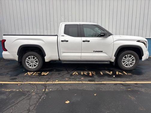 2022 Toyota Tundra SR5