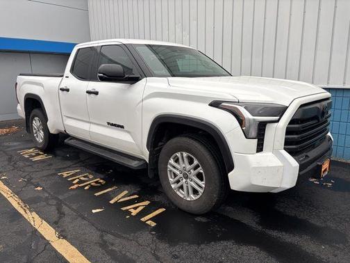 2022 Toyota Tundra SR5