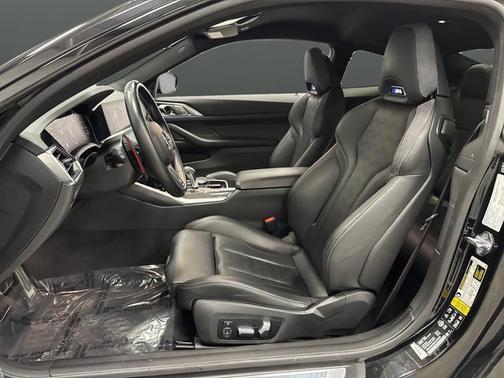 Black Sapphire Metallic 2023 BMW M4 Competition xDrive