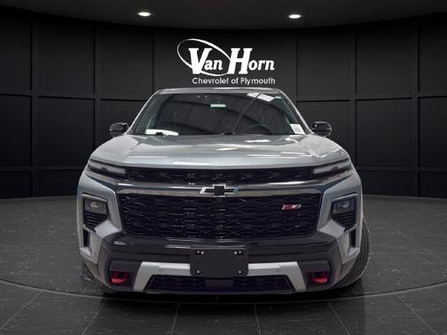 Sterling Gray Metallic 2024 Chevrolet Traverse Z71