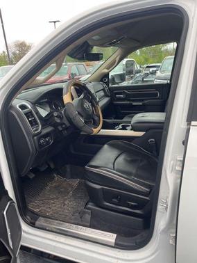 Bright White Clearcoat 2019 RAM 2500 Laramie