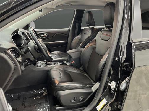 2021 Jeep Cherokee Trailhawk