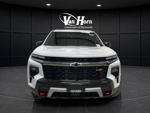 Polar White 2026 Chevrolet Traverse Z71