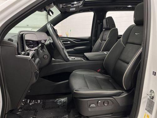 2023 Cadillac Escalade ESV Sport