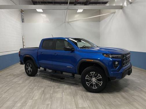 2024 GMC Canyon AT4