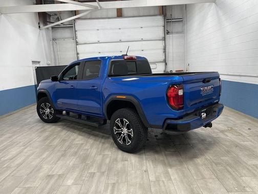 2024 GMC Canyon AT4