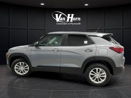 Sterling Gray Metallic 2026 Chevrolet Trailblazer LS