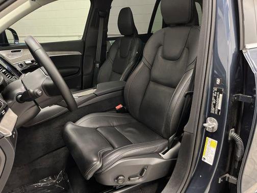 2024 Volvo XC90 Recharge Plug-In Hybrid T8 Ultimate 6-Seater