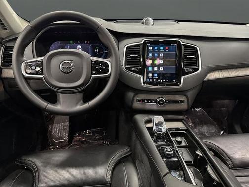 2024 Volvo XC90 Recharge Plug-In Hybrid T8 Ultimate 6-Seater