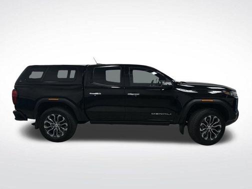 2024 GMC Canyon Denali