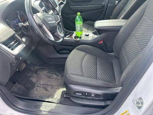 Summit White 2020 GMC Terrain SLE