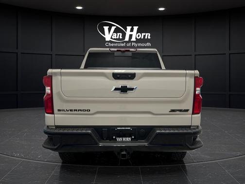 White Sand 2026 Chevrolet Silverado 1500 ZR2