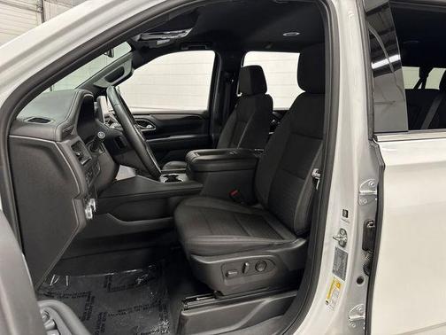 2024 GMC Yukon XL SLE