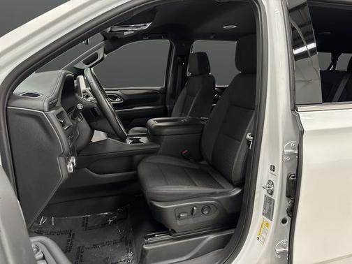 2024 GMC Yukon XL SLE