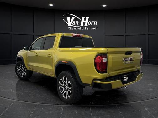 2023 GMC Canyon AT4