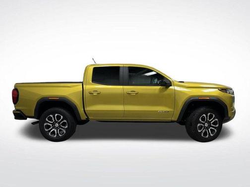 2023 GMC Canyon AT4