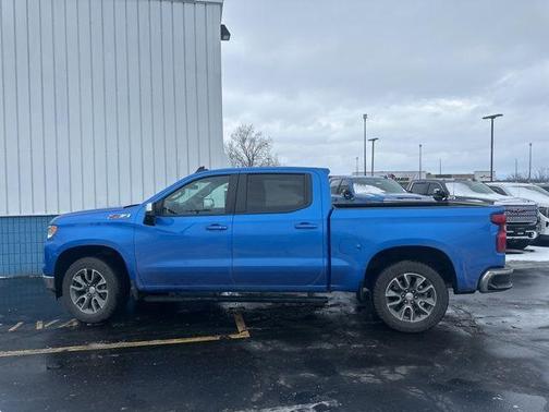 2025 Chevrolet Silverado 1500 LT