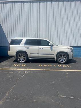 2015 Cadillac Escalade Luxury