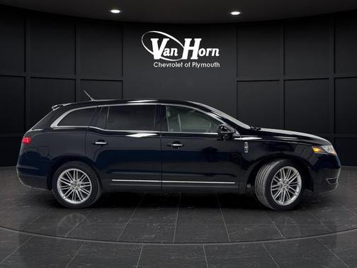 2018 Lincoln MKT Reserve