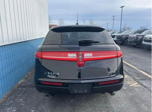 2018 Lincoln MKT Reserve