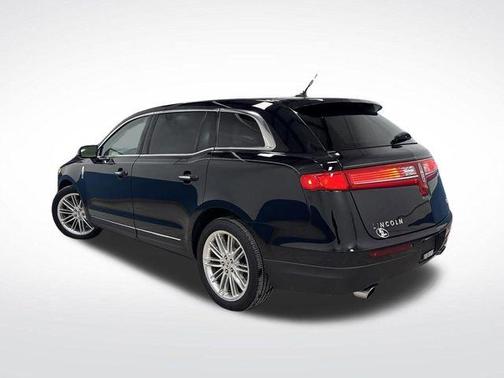 2018 Lincoln MKT Reserve