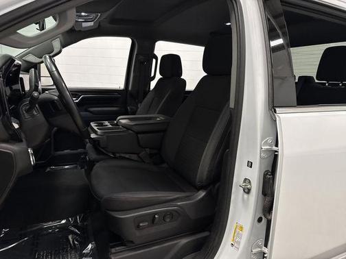 2024 GMC Sierra 2500 SLE