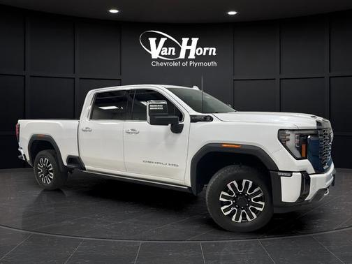 White Frost Tri-Coat 2024 GMC Sierra 2500 Denali Ultimate