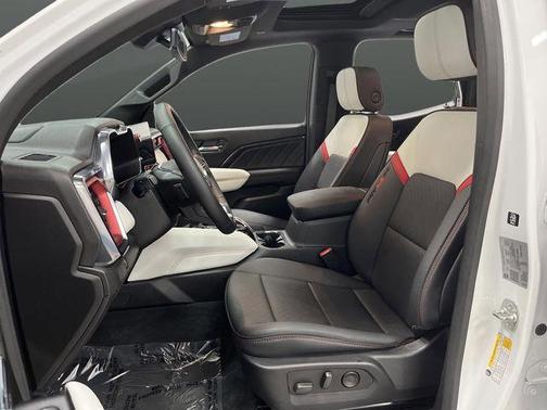 2024 GMC Canyon AT4X