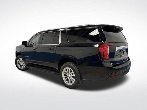 2024 GMC Yukon XL SLE