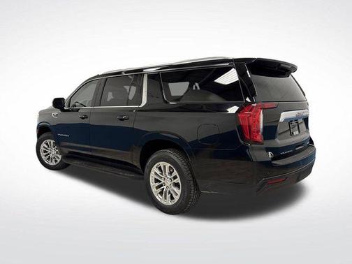 2024 GMC Yukon XL SLE