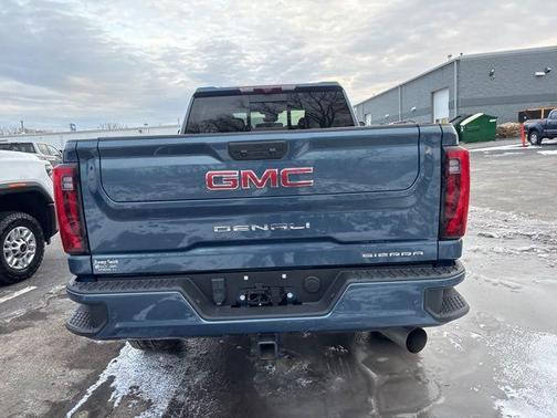 2024 GMC Sierra 2500 Denali