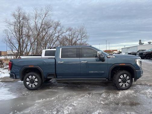2024 GMC Sierra 2500 Denali