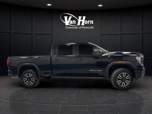 Onyx Black 2022 GMC Sierra 2500 AT4