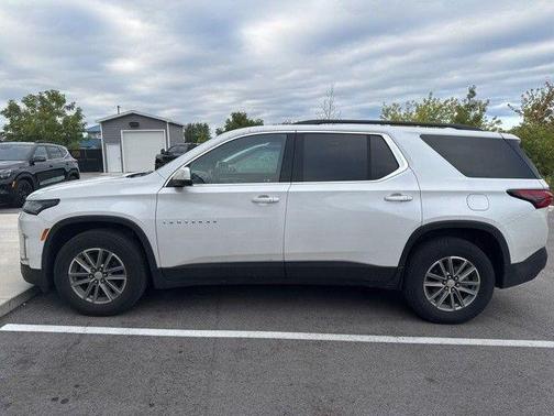 2023 Chevrolet Traverse LT Leather